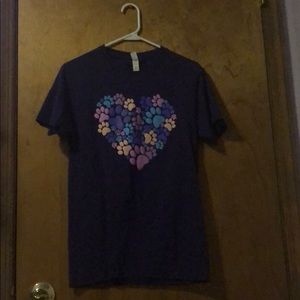 Paw print t shirt
